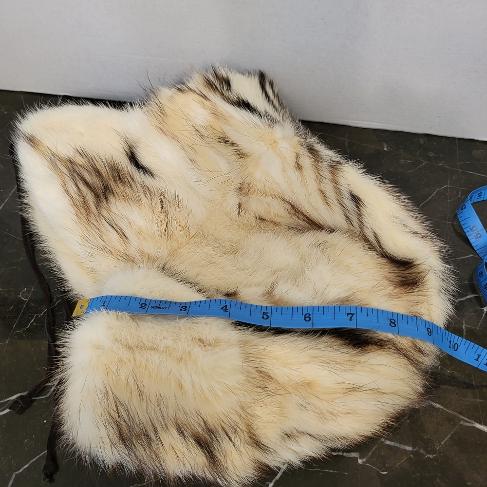 Real Fur - Picture 9 of 15